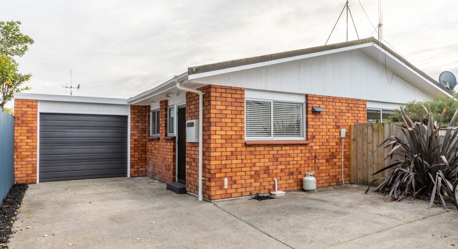  at 2/203 Galloway Street, Hamilton East, Hamilton, Waikato