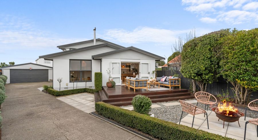  at 21 Woodstock Place, Avonhead, Christchurch City, Canterbury