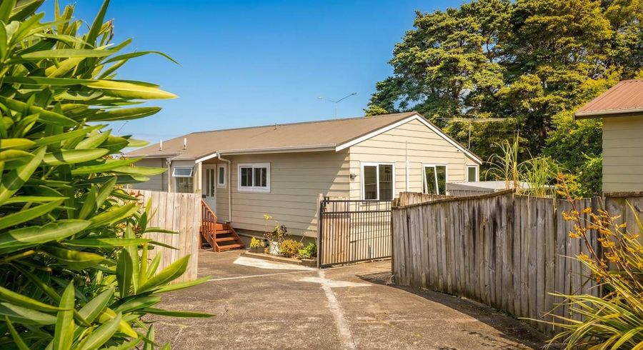  at 5/17A Idesia Place, Totara Heights, Manukau City, Auckland