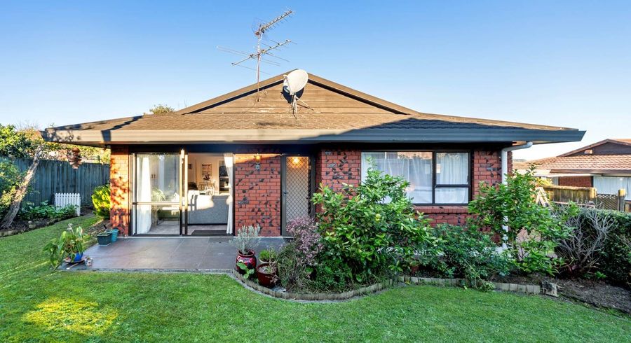  at 1/128 Botany Road, Botany Downs, Manukau City, Auckland