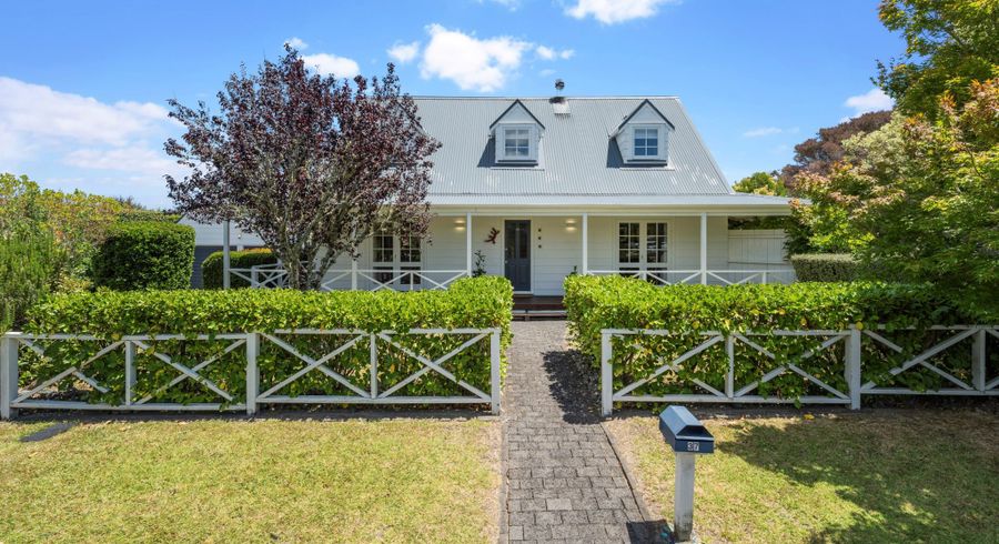  at 37 Waipuia Place, Greenhithe, Auckland