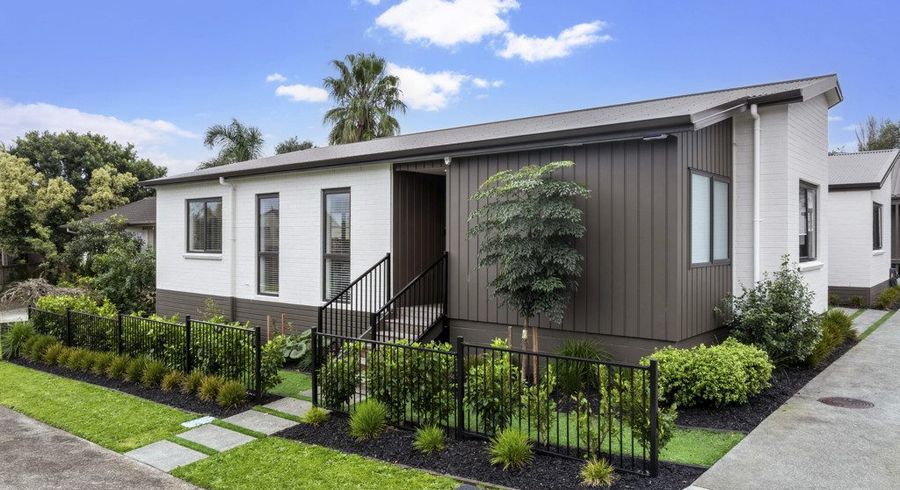  at 16A Cairngorm Place, Highland Park, Manukau City, Auckland