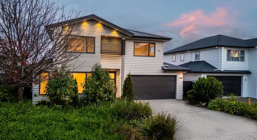  at 8 Shelby Place, Long Bay, North Shore City, Auckland