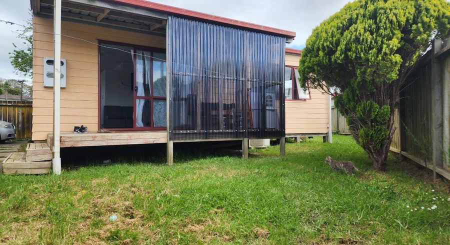  at 15 A Blampied Rd, Otara, Manukau City, Auckland