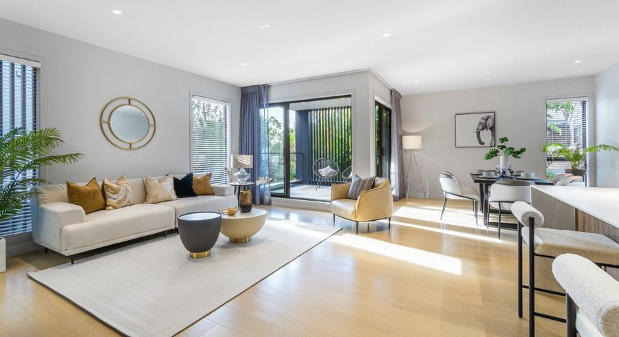  at 201C Hurstmere Road, Takapuna, North Shore City, Auckland
