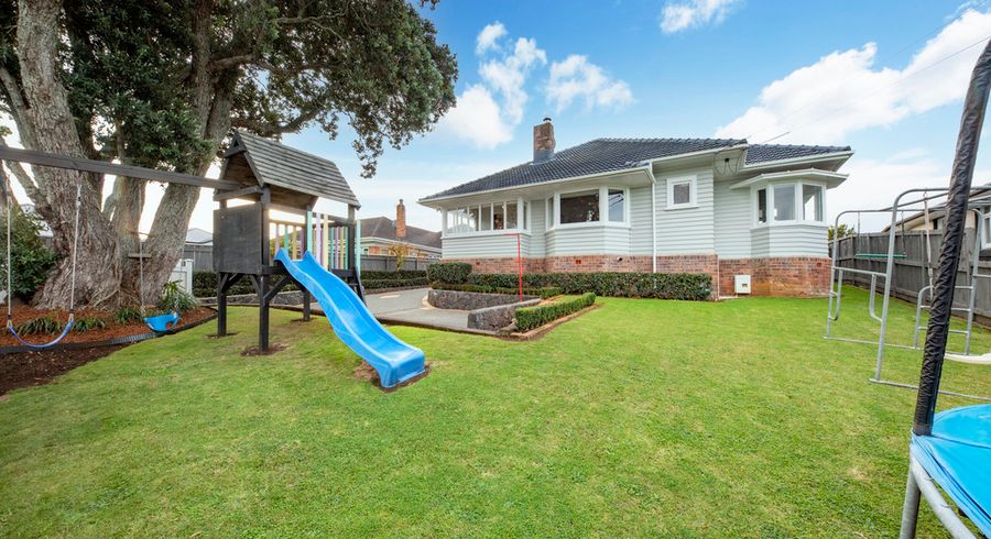  at 14 Trafalgar Street, Onehunga, Auckland