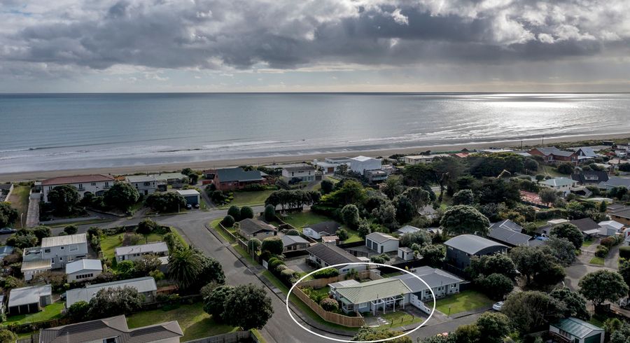  at 3A Fenside Street, Waikanae Beach, Waikanae