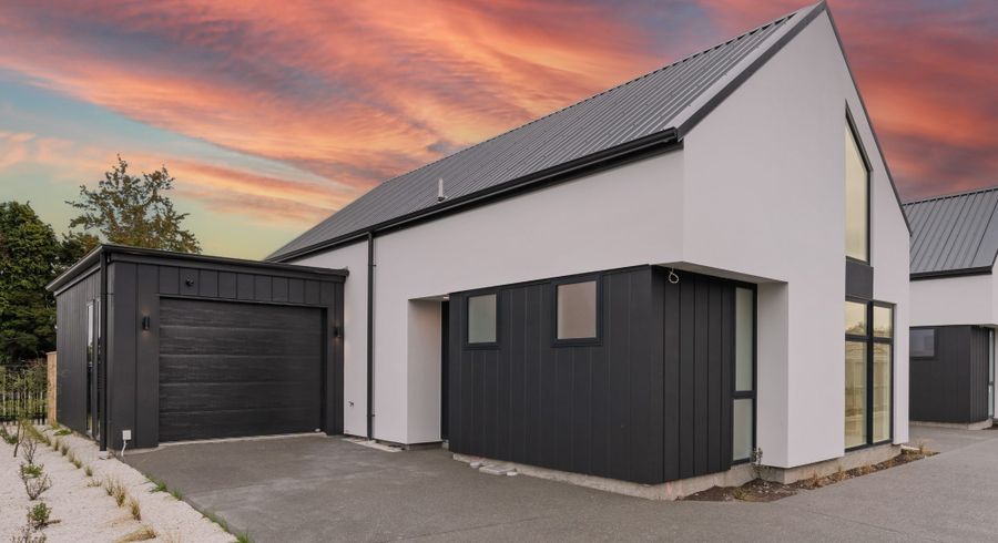  at 2/25 Winters Road, Redwood, Christchurch City, Canterbury