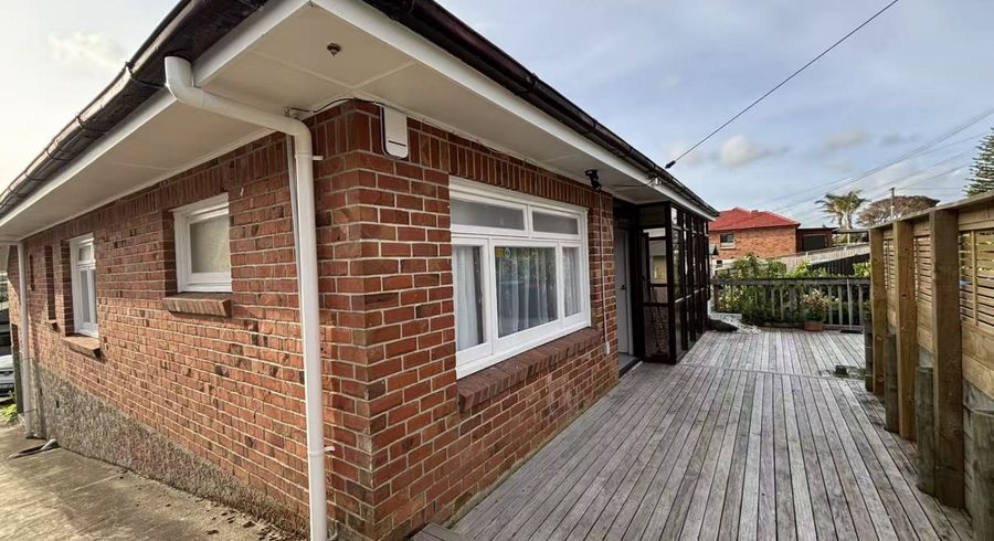  at 39 Staveley Avenue, Mount Roskill, Auckland