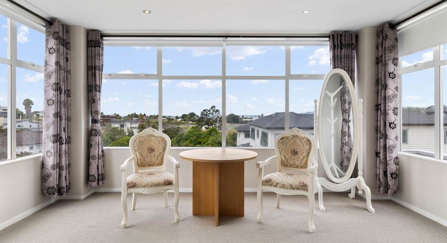  at 43 Zara Court, Mairangi Bay, North Shore City, Auckland