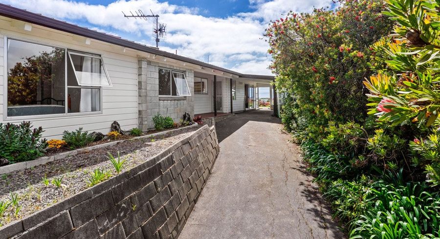  at 63 Queens Road, Waikanae Beach, Kapiti Coast, Wellington