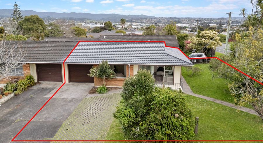  at 1/165 View Road, Sunnyvale, Waitakere City, Auckland