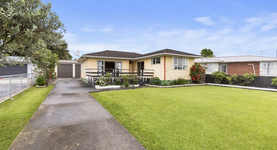  at 5 Maitland Place, Favona, Auckland
