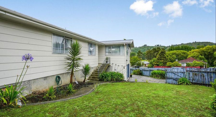  at 49 Norana Road, Timberlea, Upper Hutt, Wellington