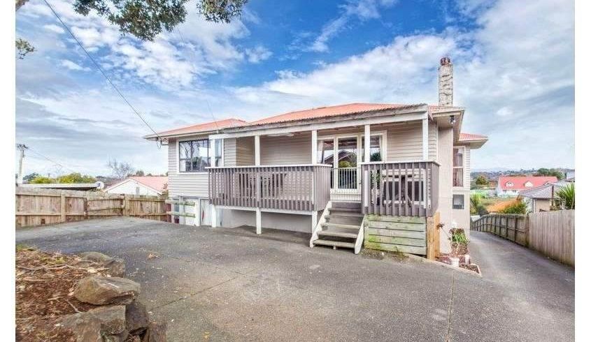  at 15 Colwill Road, Massey, Waitakere City, Auckland