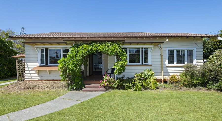  at 16 Clarence Street, Te Hapara, Gisborne