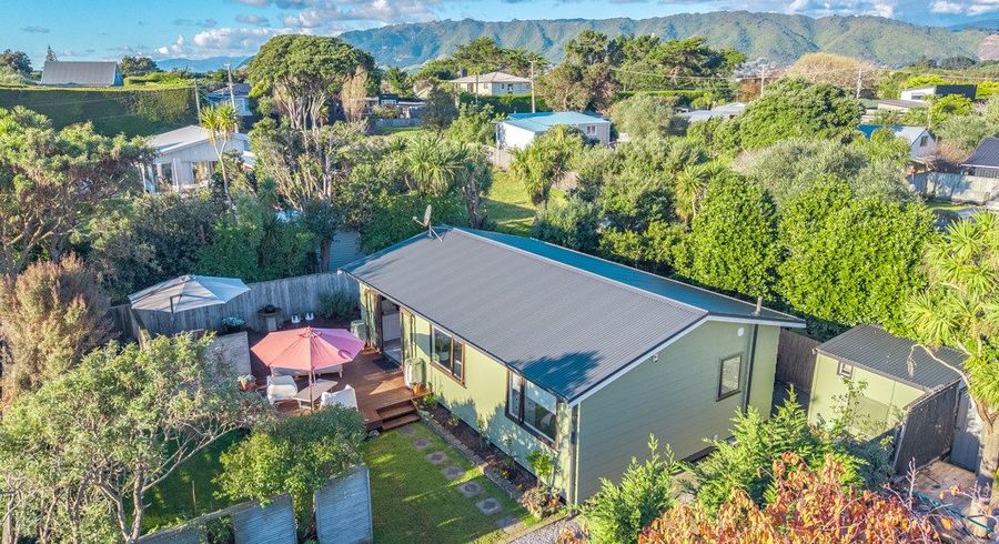  at 27a Rauparaha Street, Waikanae Beach, Kapiti Coast, Wellington