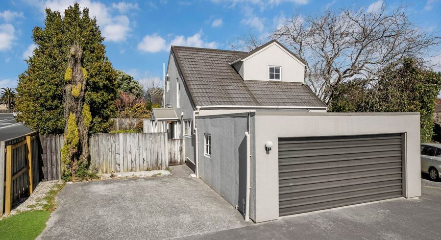  at 2/163 Whitford Road, Somerville, Manukau