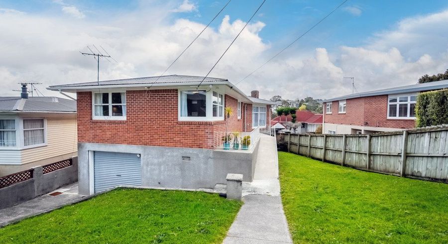  at 58 Elliott Avenue, Bayview, North Shore City, Auckland