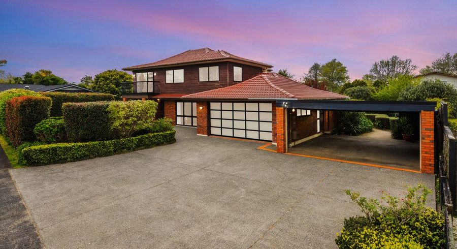 at 10 Elrita Place, Conifer Grove, Takanini