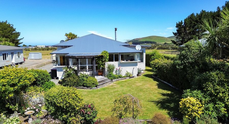  at 5 Drury Street West, Colac Bay/Ōraka, Riverton/Aparima