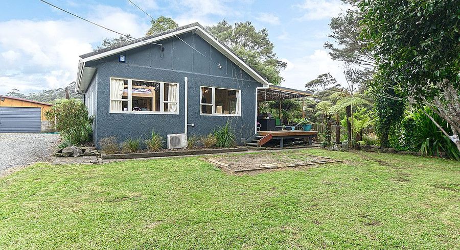  at 186 Candia Road, Henderson Valley, Auckland