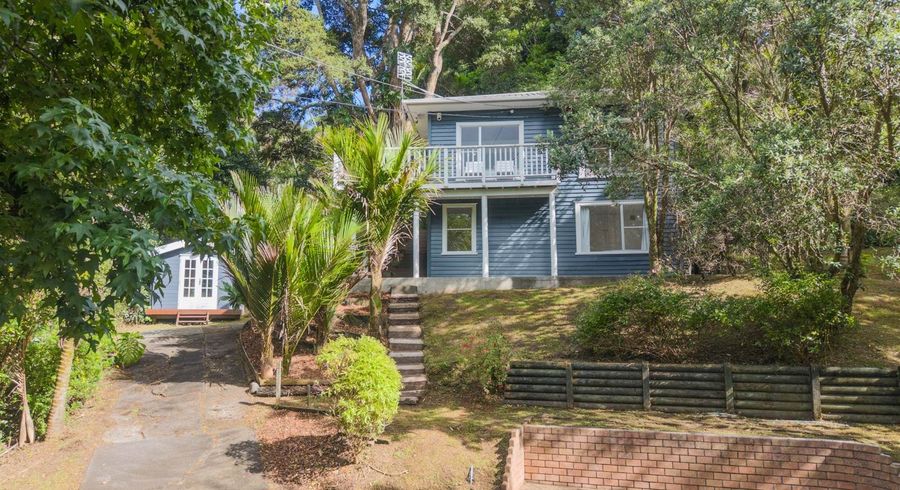  at 53 Laingholm Drive, Laingholm, Waitakere City, Auckland