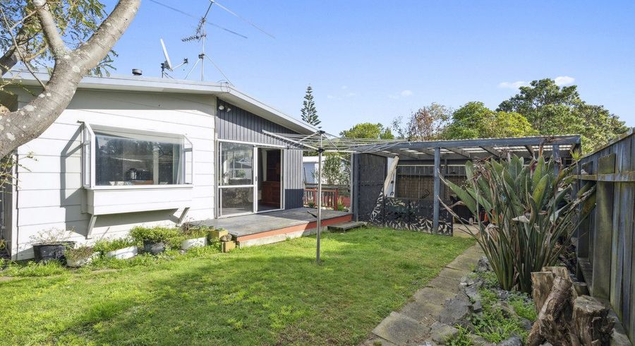  at 7 Downs View Place, Pukerua Bay, Porirua