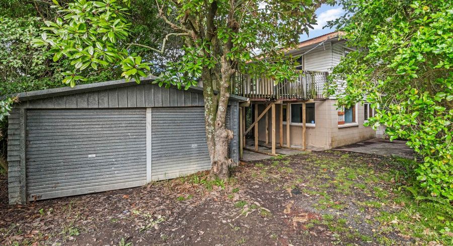  at 274 Beach Road, Campbells Bay, North Shore City, Auckland