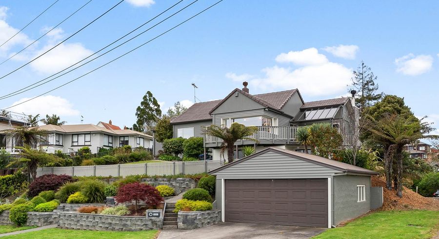  at 12 Fenton Terrace, Cockle Bay, Auckland