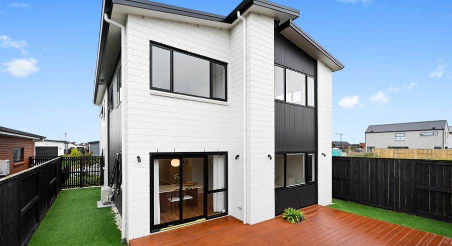 at 15 Ogilvie Avenue, Chartwell, Hamilton