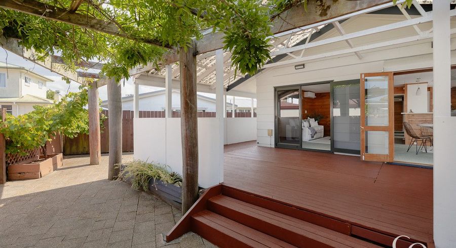  at 26 Queen Road, Bellevue, Tauranga, Bay Of Plenty
