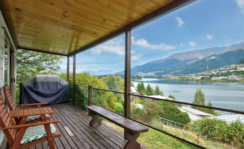  at 423 Peninsula Road, Kelvin Heights, Queenstown