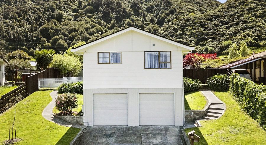  at 152 California Drive, Totara Park, Upper Hutt, Wellington
