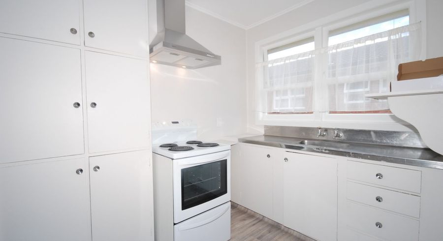  at 1/25 Hamlin Road, Mount Wellington, Auckland