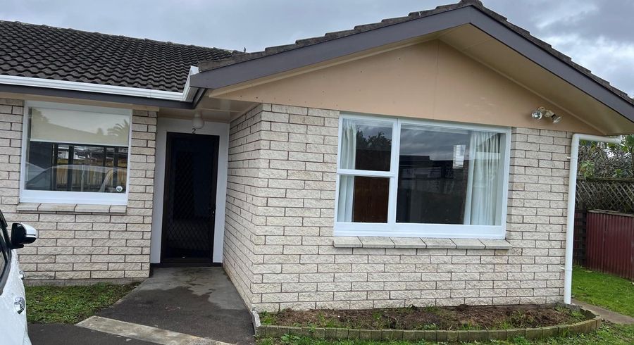  at 2/5 Carolyn Street, Papatoetoe, Manukau City, Auckland