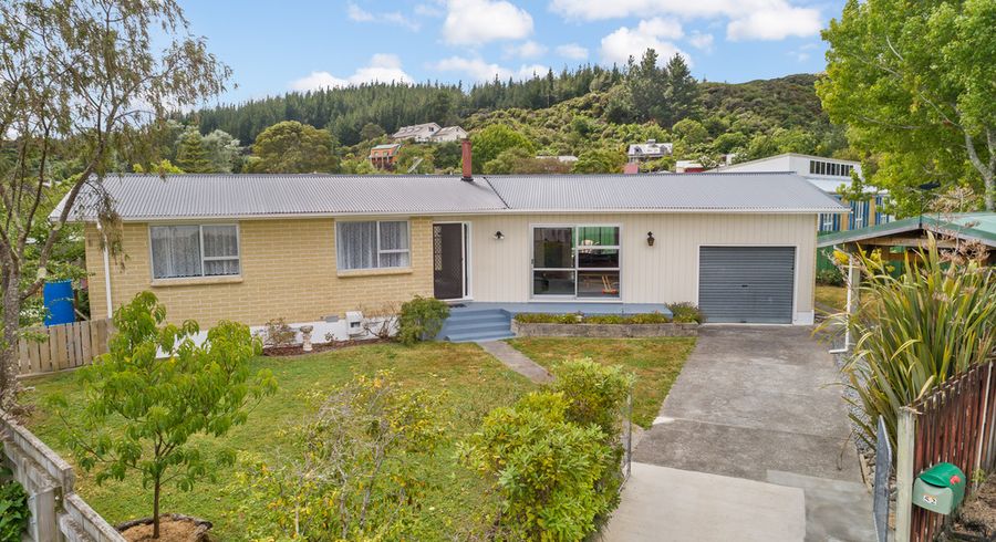  at 54 Hillside Drive, Maoribank, Upper Hutt