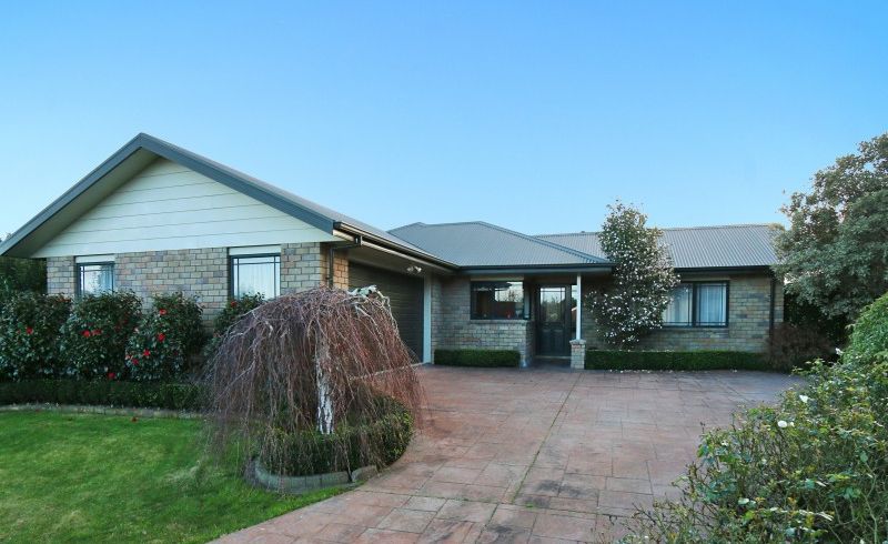  at 11 Rothesay Place, Highbury, Palmerston North