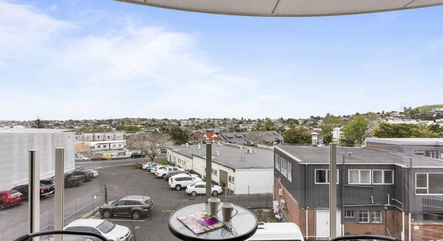  at 13/5 Cook Street, Howick, Auckland