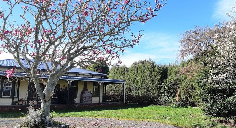  at 8 Muhunoa West Road, Ohau, Levin