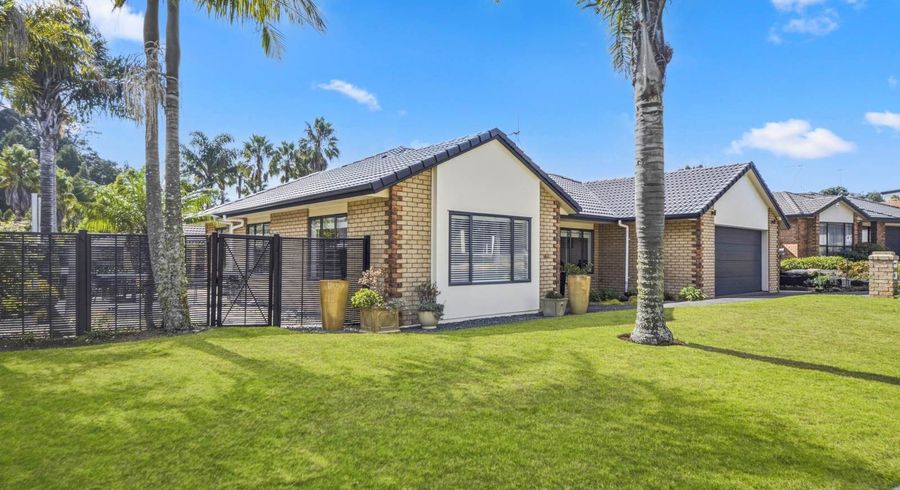  at 4 Denim Place, Albany, North Shore City, Auckland