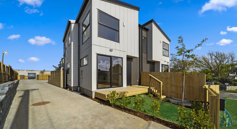  at 52 Greenmeadows Avenue, Manurewa East, Manukau City, Auckland