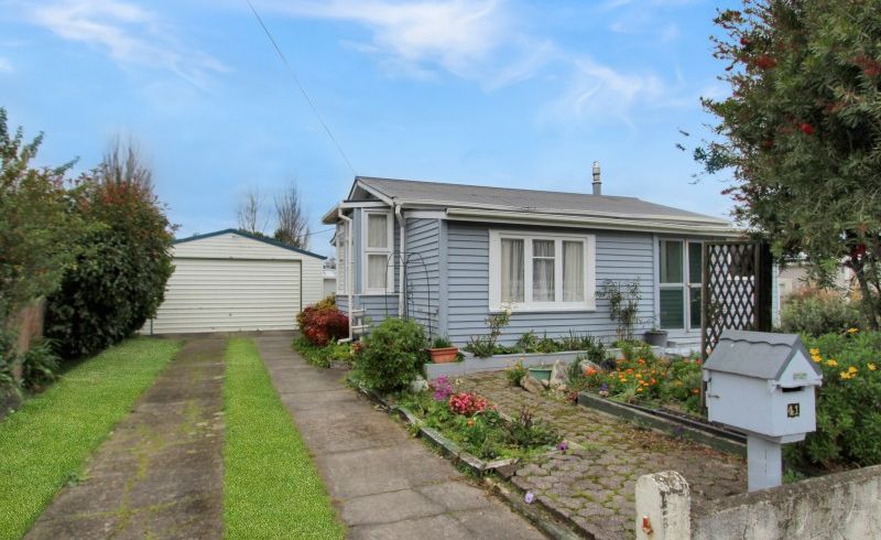 at 41 Albert Street, Pahiatua
