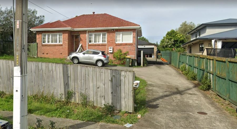  at 10 Pah Road, Papatoetoe, Auckland