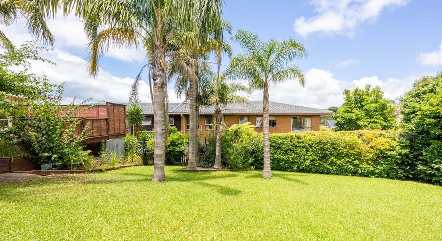  at 48 Lyons Avenue, Murrays Bay, Auckland