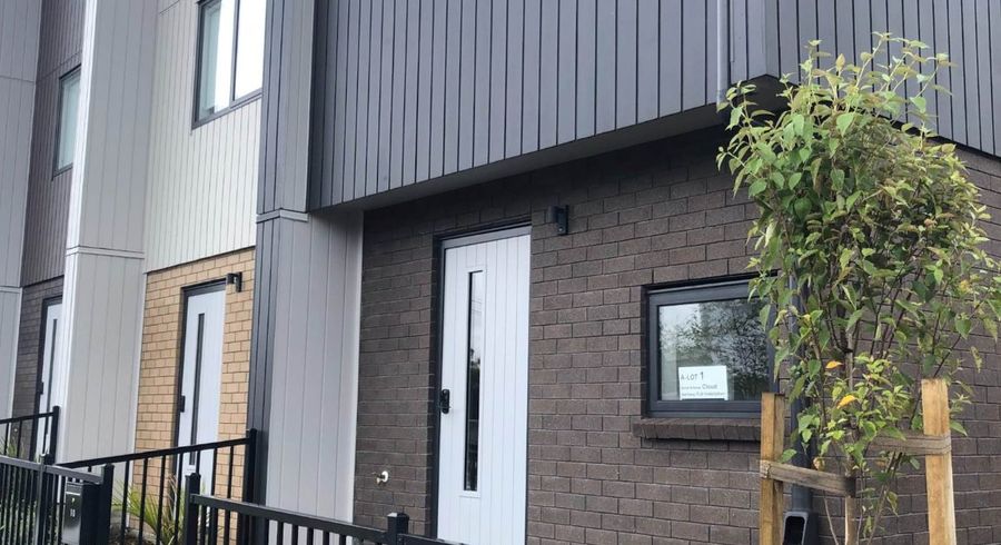  at 3/472 West Coast Road, Glen Eden, Waitakere City, Auckland