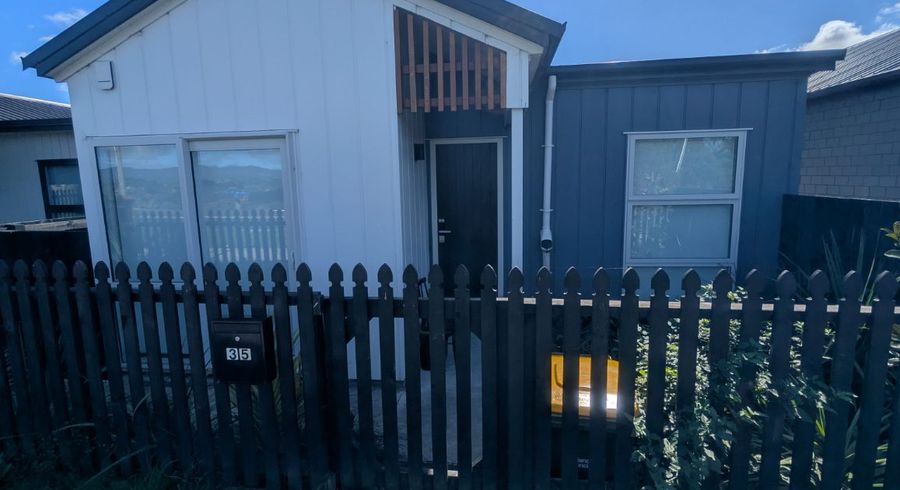  at 35 Red Hills Road, Massey, Auckland