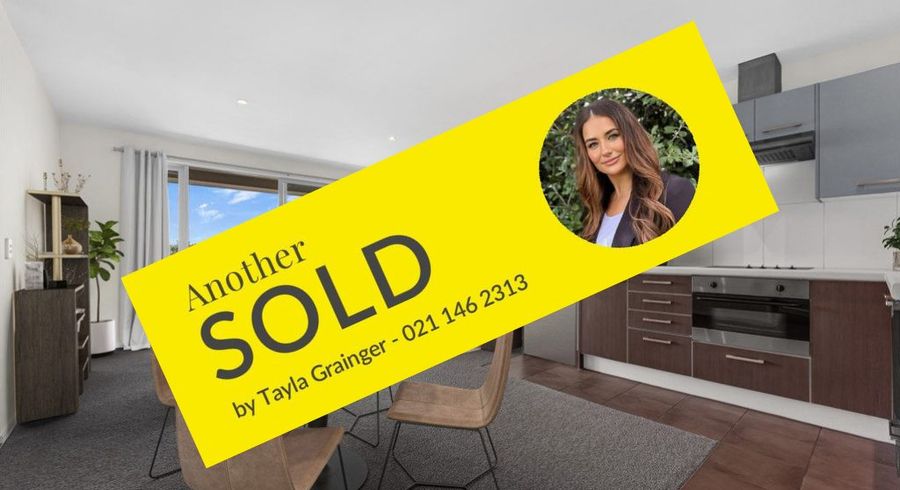  at 82C Michael Jones Drive, Flat Bush, Auckland