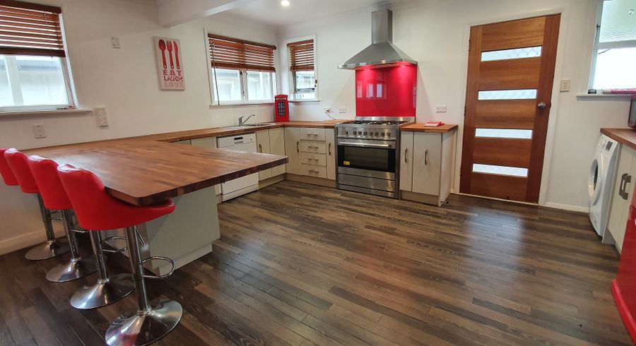  at 28 Arataki Grove, Waitarere Beach, Levin