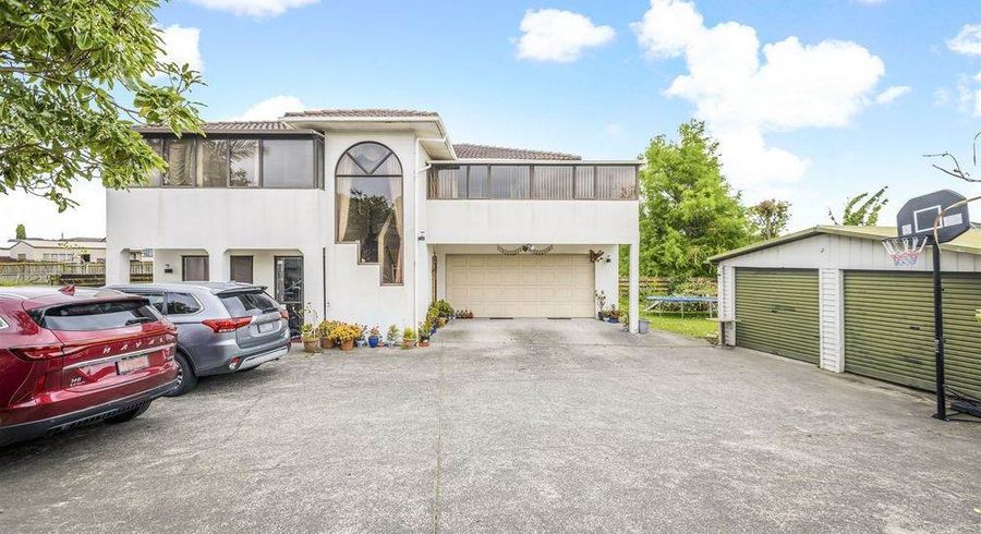  at 15 Alabaster Drive, Papatoetoe, Auckland